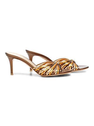 Vyna Heel in Metallic-Optik