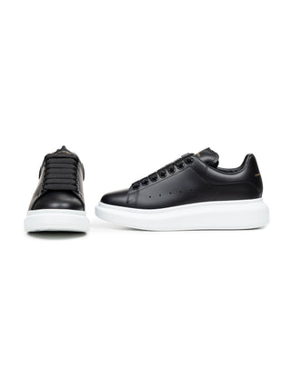 Oversized Sneaker in Schwarz