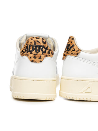 Medalist Low Women mit Leoparden-Detail