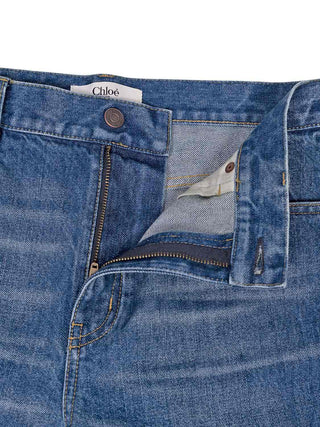 Jeans mit hohem Bund und Charm-Details
