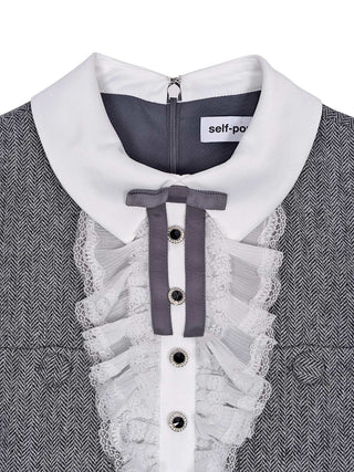 Graues Minikleid im Fischgrätenmuster