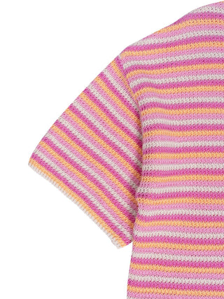 Gehäkeltes T-Shirt mit Streifen