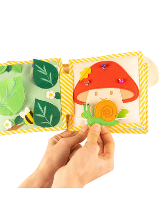 Mini Quiet Book - Kleine Buntschuppe